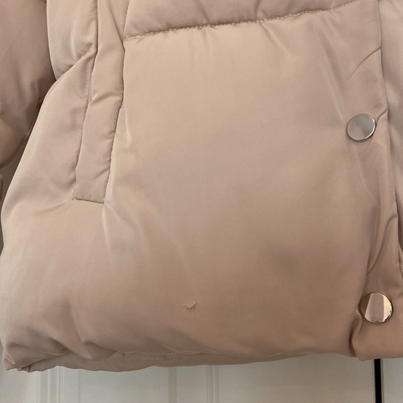 Cream Buttoned Down Puffer - Picture 3 of 4